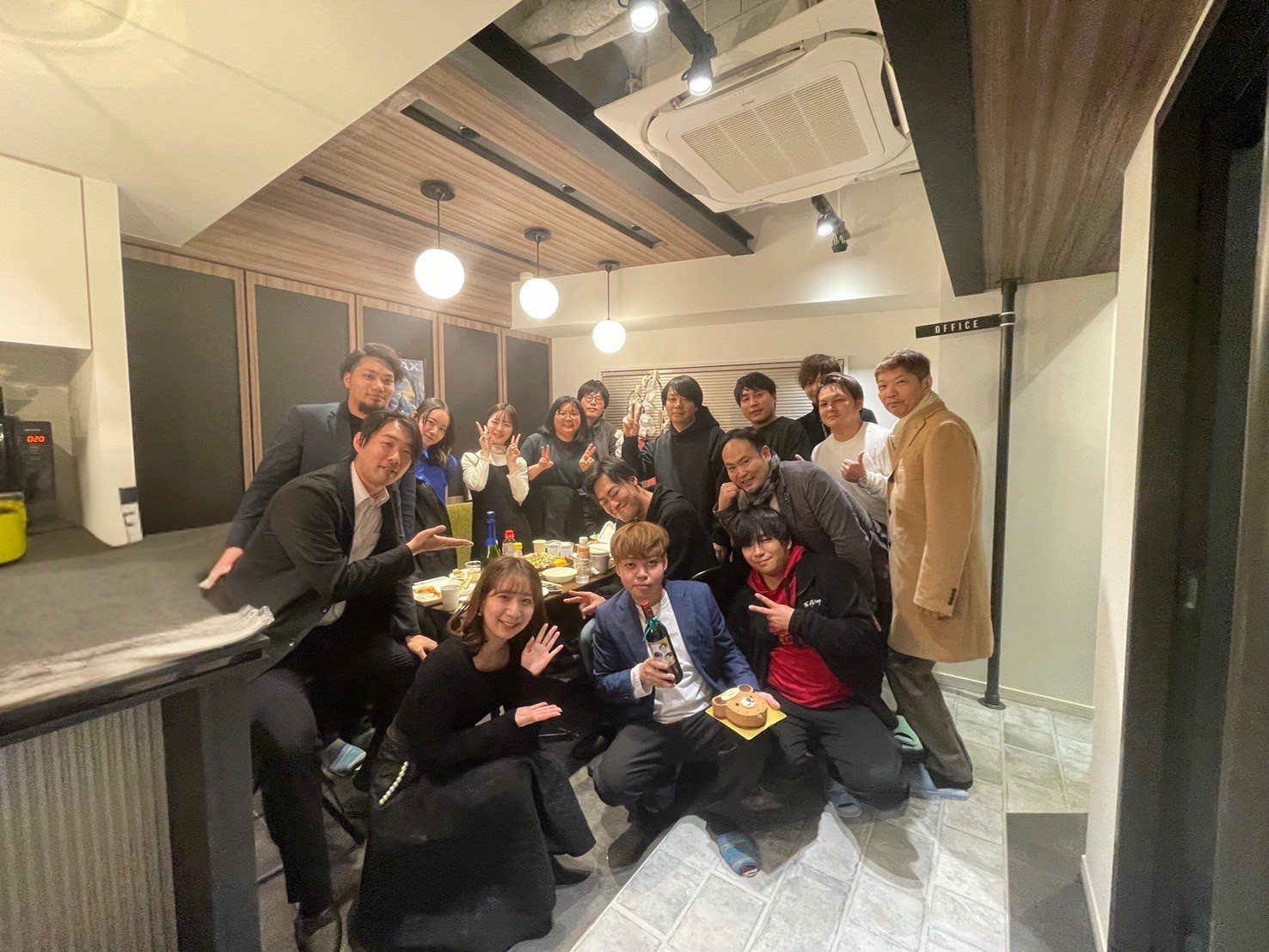 社員みんなで集まった日